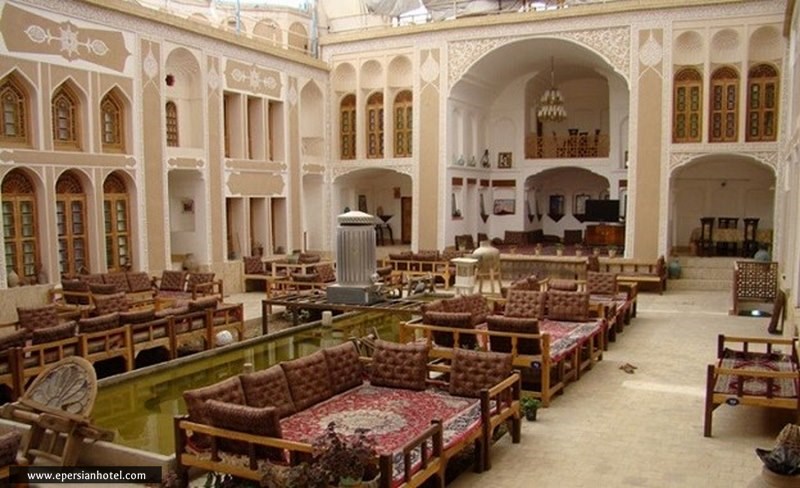 رستوران ملک التجار یزد
